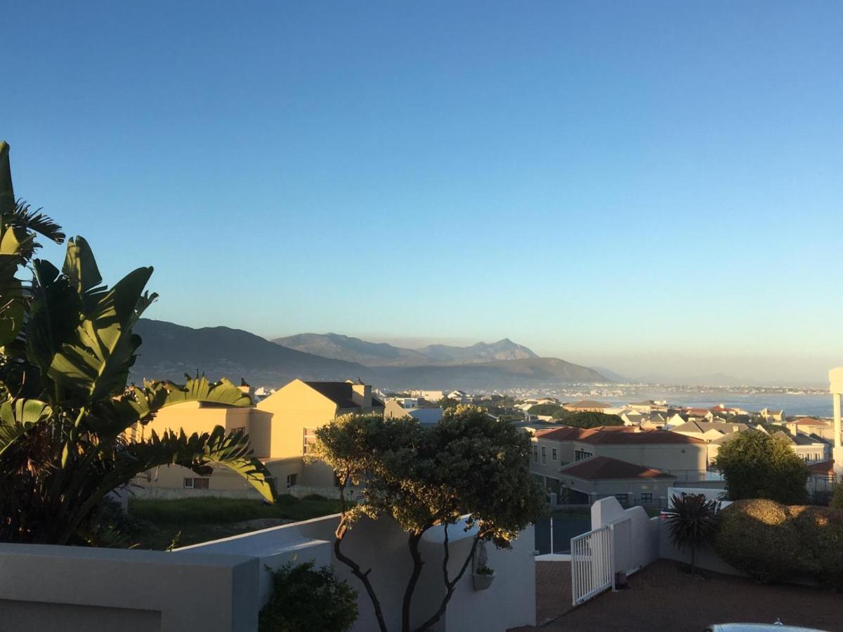 Vermont Hermanus - Views, Sunny, Right On The Sea Ngoại thất bức ảnh