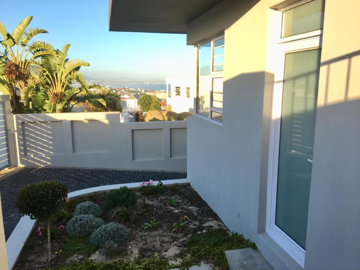 Vermont Hermanus - Views, Sunny, Right On The Sea Ngoại thất bức ảnh